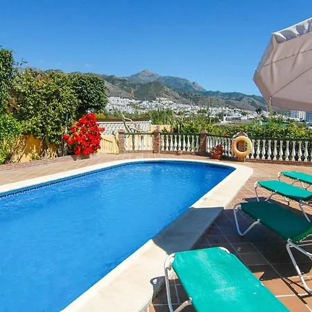 Mercedes Nerja